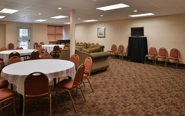 Holiday Inn Martinsburg by IHG
