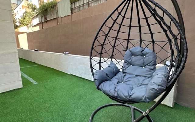 Charming Amman Apartment With Garden and Balcon