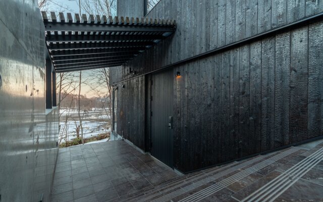 Hideaway on Escarpment by H2 Life