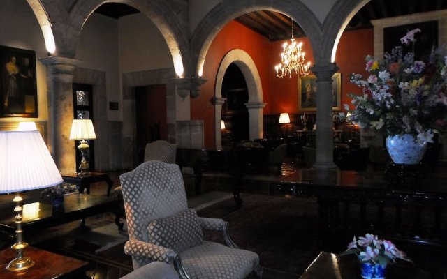 Hotel Virrey De Mendoza