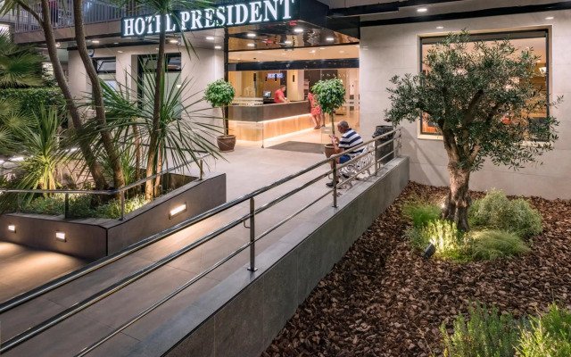 Hotel President