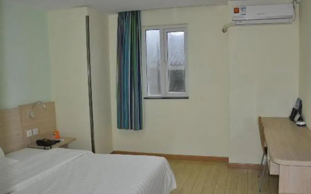 7Days Inn Zhuhai Gongbei Wal Mart Branch