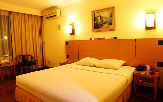 Mega Anggrek Hotel & Convention
