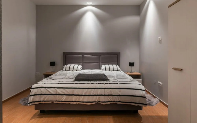 Apartment Frankie's Place - Two-bedroom Apartment With Terrace and Sea View