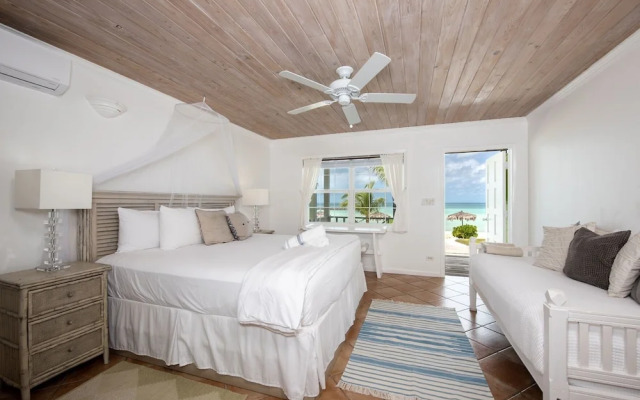 Cocodimama Resort 14 Bedroom Hotel Room