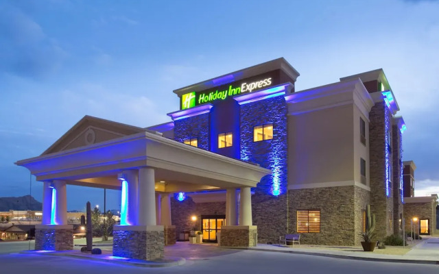 Holiday Inn Express Hotel & Suites Truth