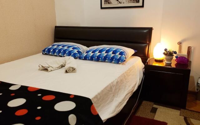Taj Hostel