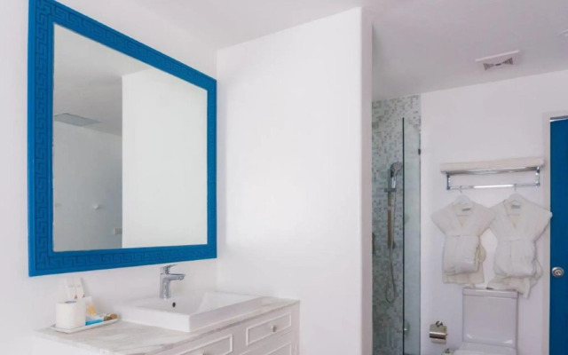 Camp Netanya Resort & Spa