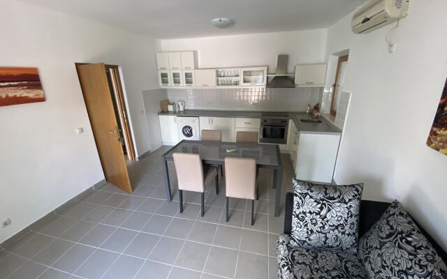 1 Bedroom Apartment With Stunning Views
