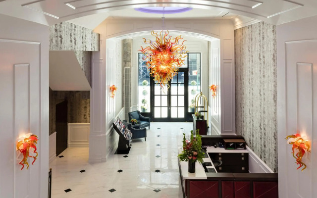 Broadway Plaza Hotel