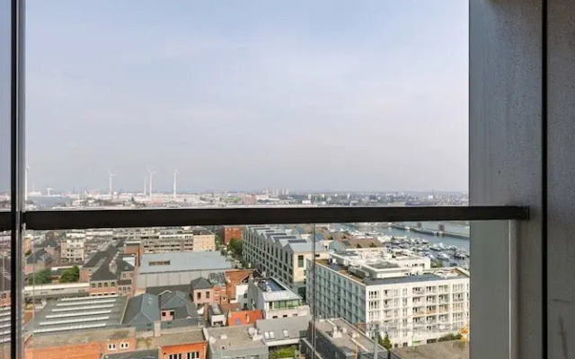 Stylish two Bedroom Apartment in Antwerp