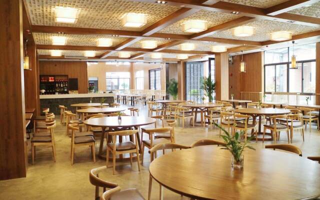 Shanghai Lintin Holiday Hotel