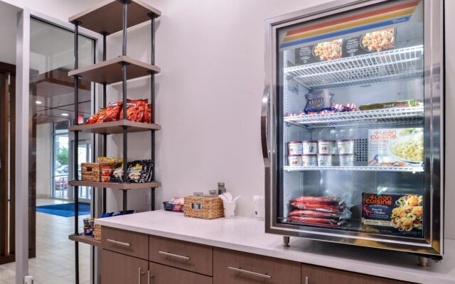 Holiday Inn Express New Orleans - St Charles (ex Modern Hotel)