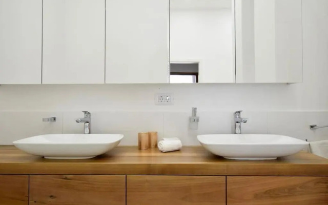Luxury Apartment by Hi5 - Budapest Broadway