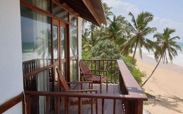 Sandy Cabanas Beach Resort