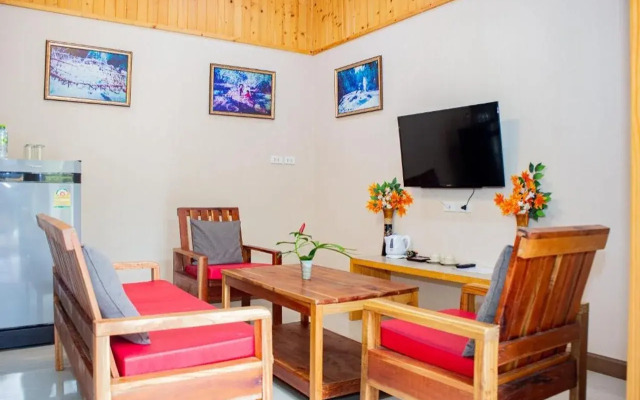 Saline Hot Spring Resort