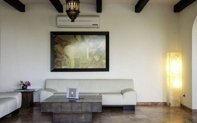 Puerto Vallarta Villa Near Beach by RedAwning