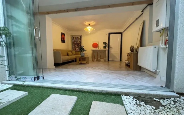 2BR/2Bath with Garden - Between Şişli & Taksim