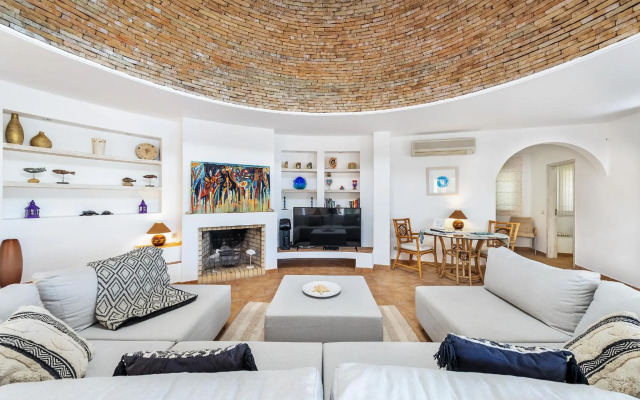 Villa Dome by OCvillas