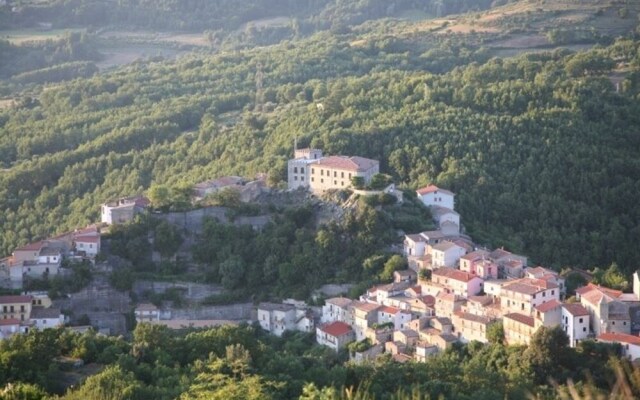Il Castello Dei Principi Sanseverino