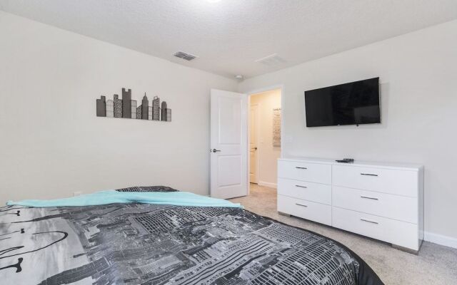 Storey Lake - 4800 Romeo Circle