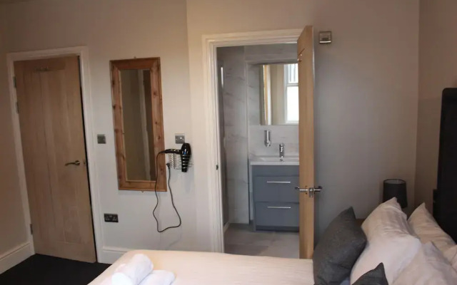 Hillview Serviced Apartments