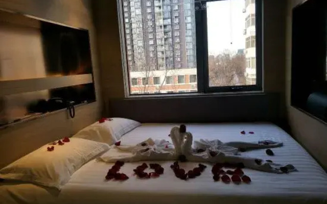 Jingcheng Yihe (Tian'an Park Guangqumen Inner Subway Station Store )