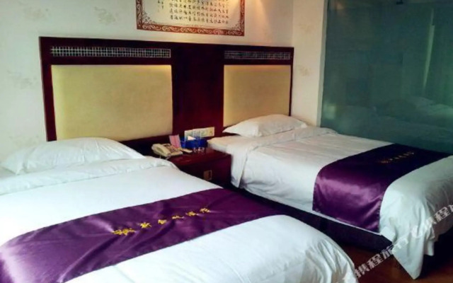 Golden Dragon Hotel