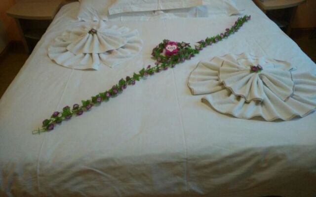 Homeinn Ease Hotel (Qingdao Binhai College Qingda Affiliated Hospital)