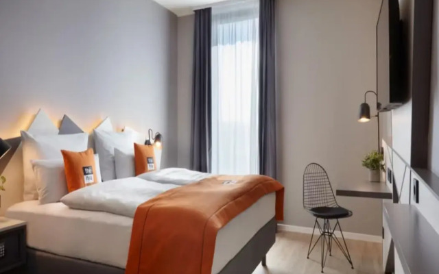 Holiday Inn - the niu, Hub Dusseldorf Messe by IHG