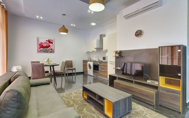 Luxury Apt Prime Location, Sliema