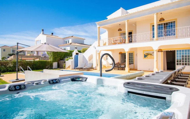 Casa Filipa Lower Floor