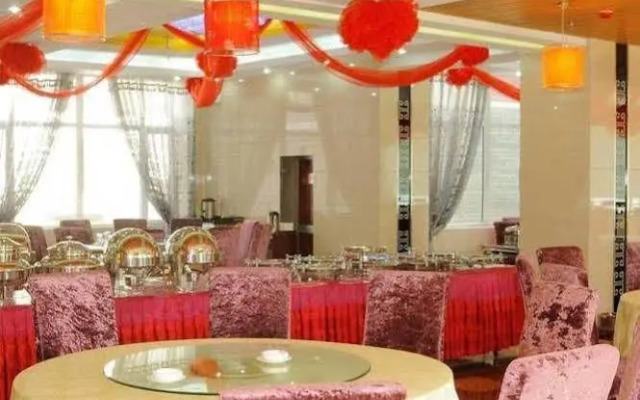 Longcheng Hotel