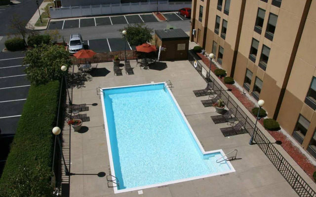 Hampton Inn Louisville-Airport