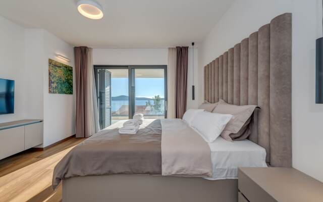 Sea Bliss Luxury Villa - Sevid