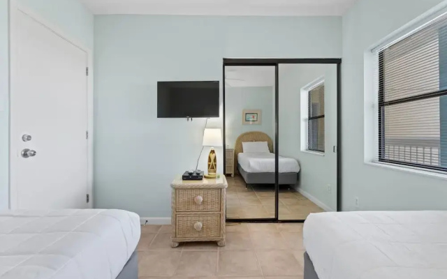 Romar Place 903