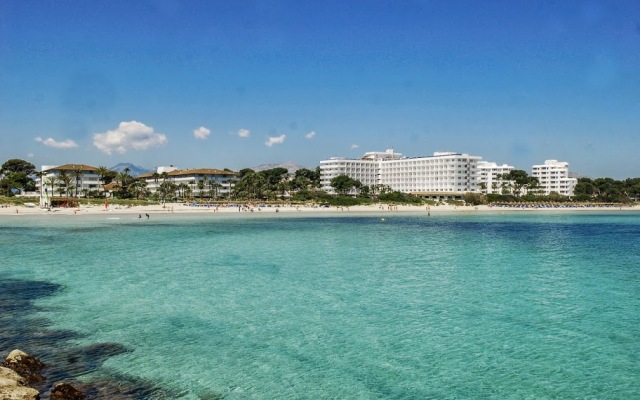 Playa Esperanza Suites