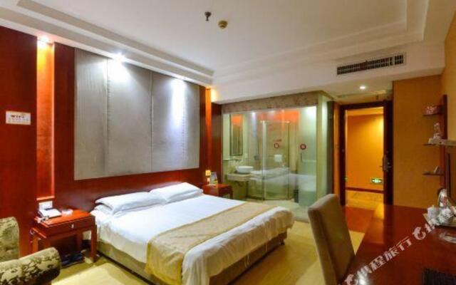 Yarvard Holiday Hotel