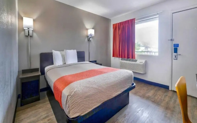 Motel 6 Gallup, NM
