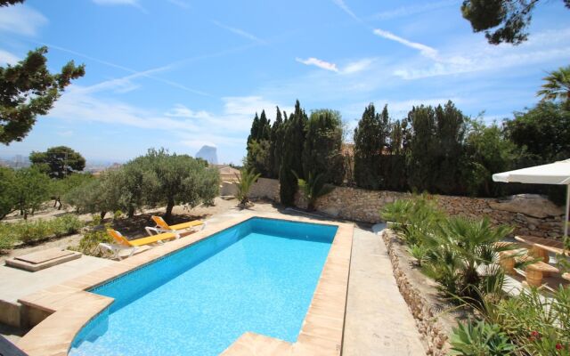 Laura-29A - pretty holiday property with garden and private pool in Calpe