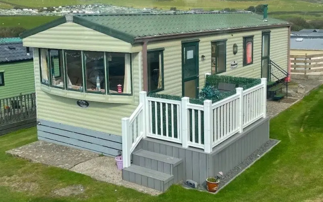 Lovley Sea Viev 2 Bedroom Caravan in Clarach Bay