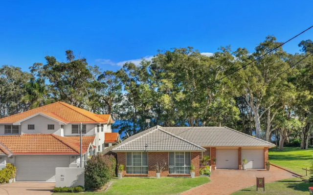 Danalene Parade, 1-25