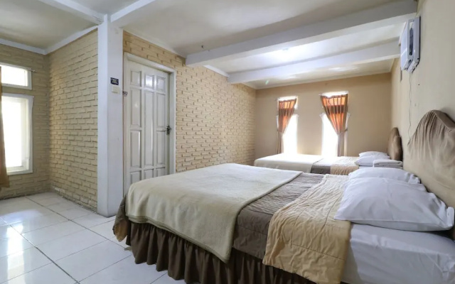 Kampung Pa'go Resort Hotel By Zuzu
