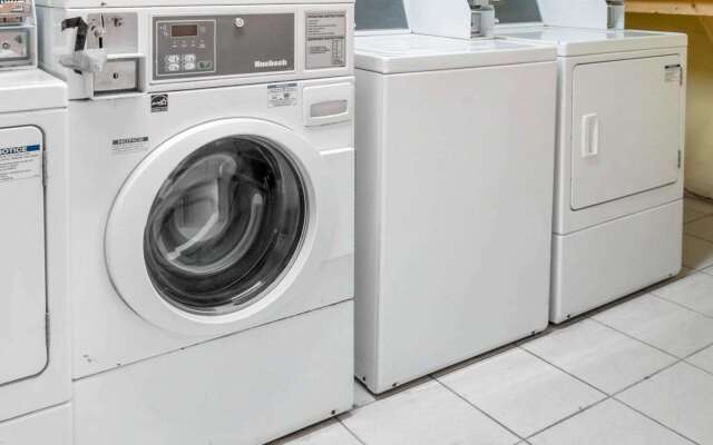 Econo Lodge Carlsbad Caverns Area