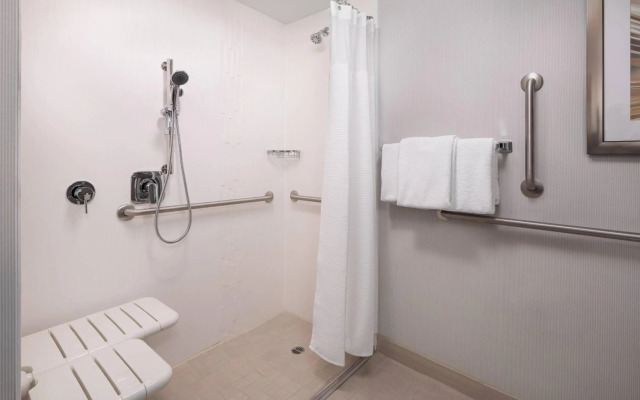 Courtyard by Marriott Las Vegas Convention Center
