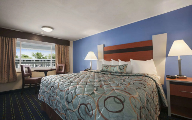 Days Inn by Wyndham West Yarmouth/Hyannis Cape Cod Area