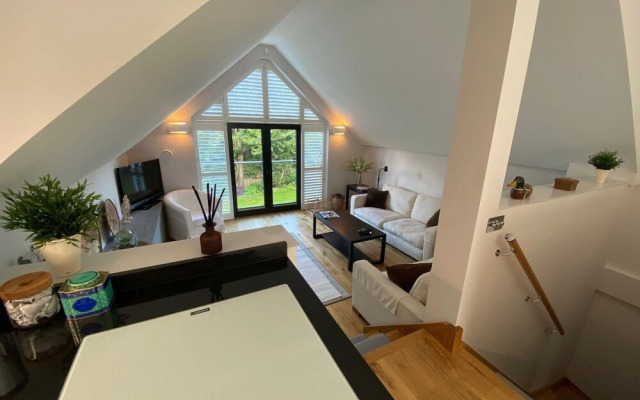 Lovely 1-bed Garden Apartment in London