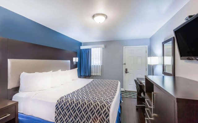 Days Inn by Wyndham Austin/University/Downtown