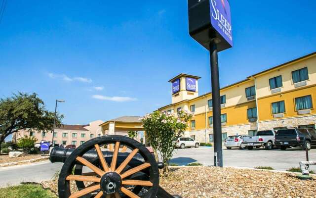 Sleep Inn & Suites Gonzales near Palmetto State Park