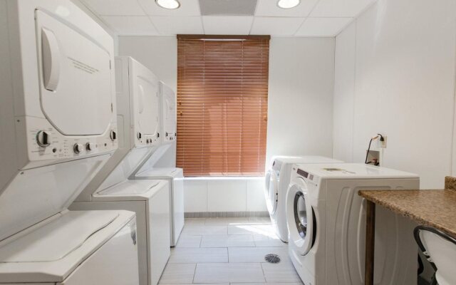 Staybridge Suites Wilmington E by IHG